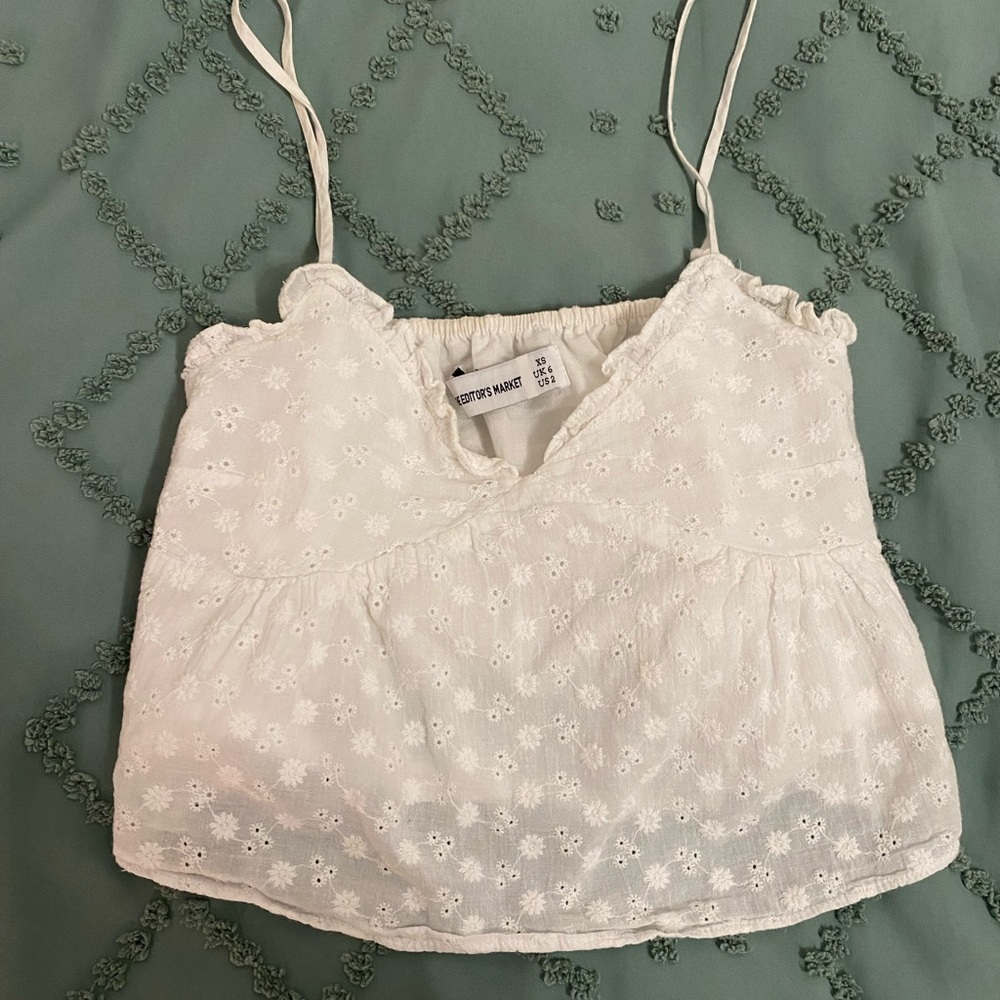 Flowy White Top
